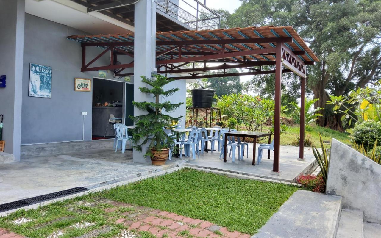Pd Guesthouse Port Dickson Exteriör bild
